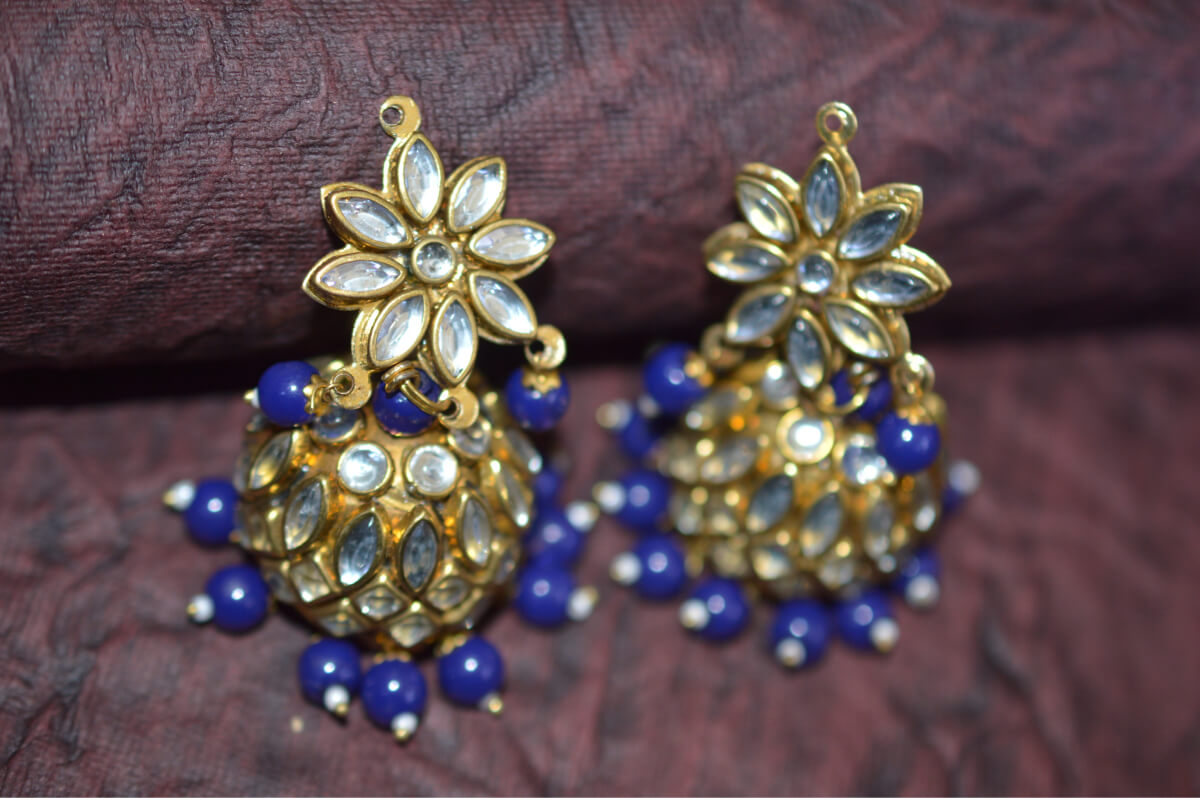 Kundan Pachchikari Golden Embellished Dark Blue Jhumka